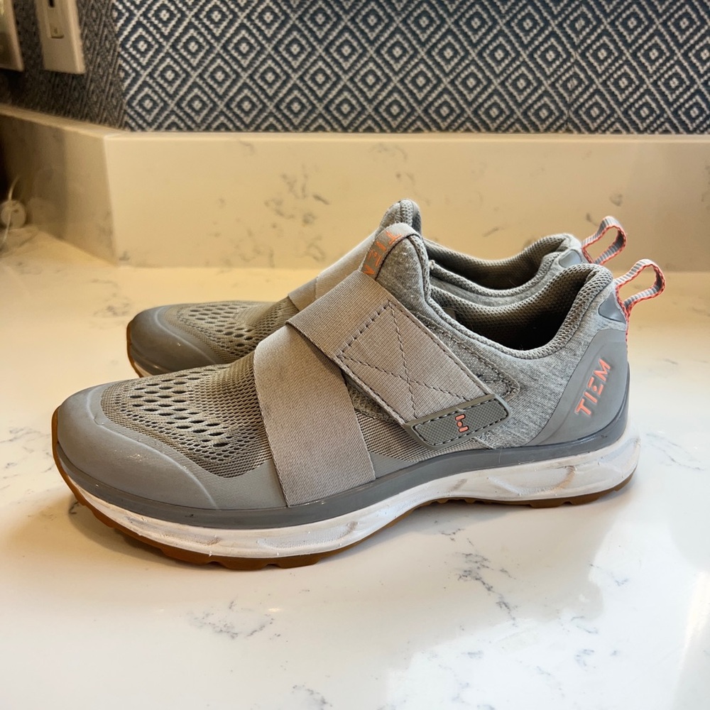 TIEM spin indoor cycling shoe women’s 6